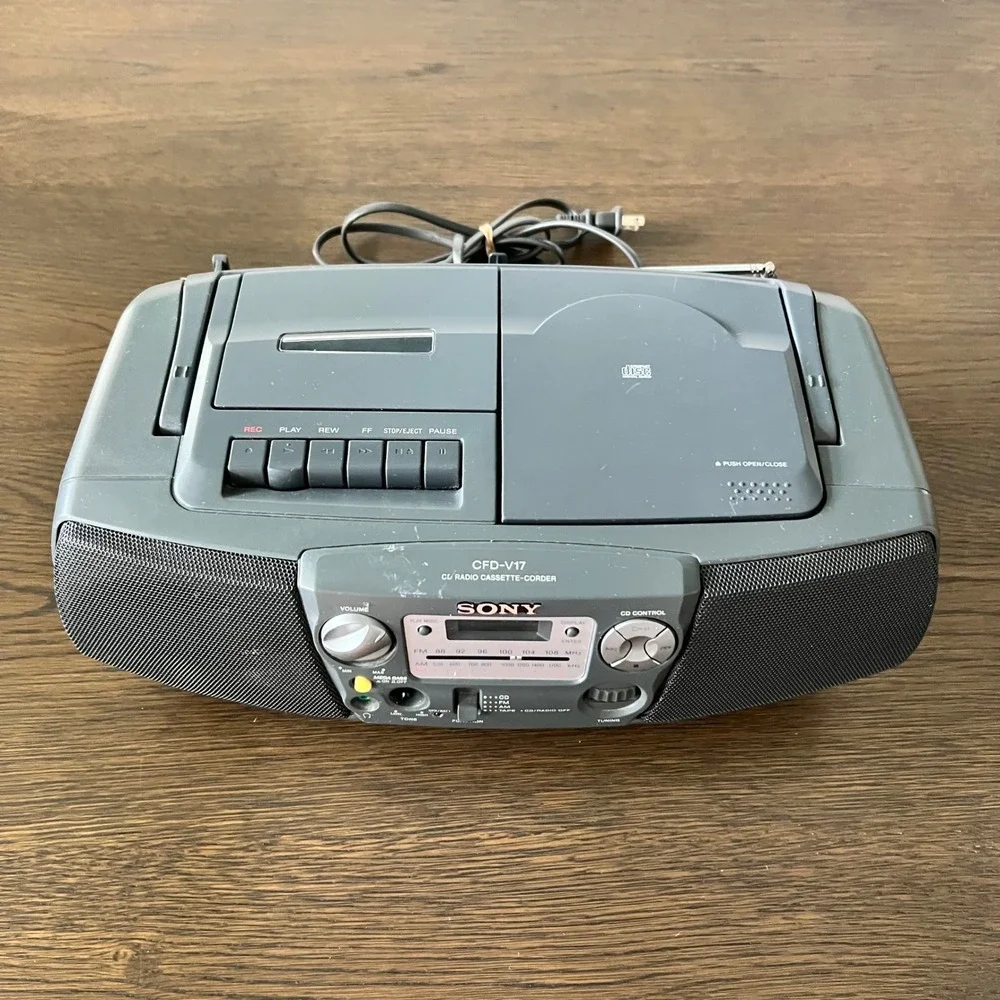 Sony CFD-V17 CD Radio Cassette-Corder Portable Boombox AM FM Grey Stereo Player